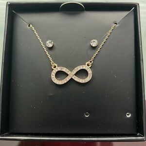Infinity necklace with matching earrings